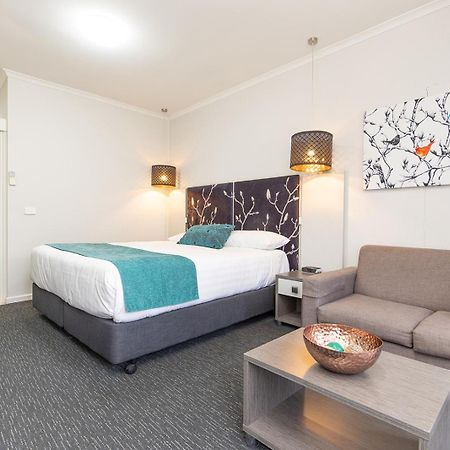 Comfort Inn Deakin Palms Mildura Exteriör bild