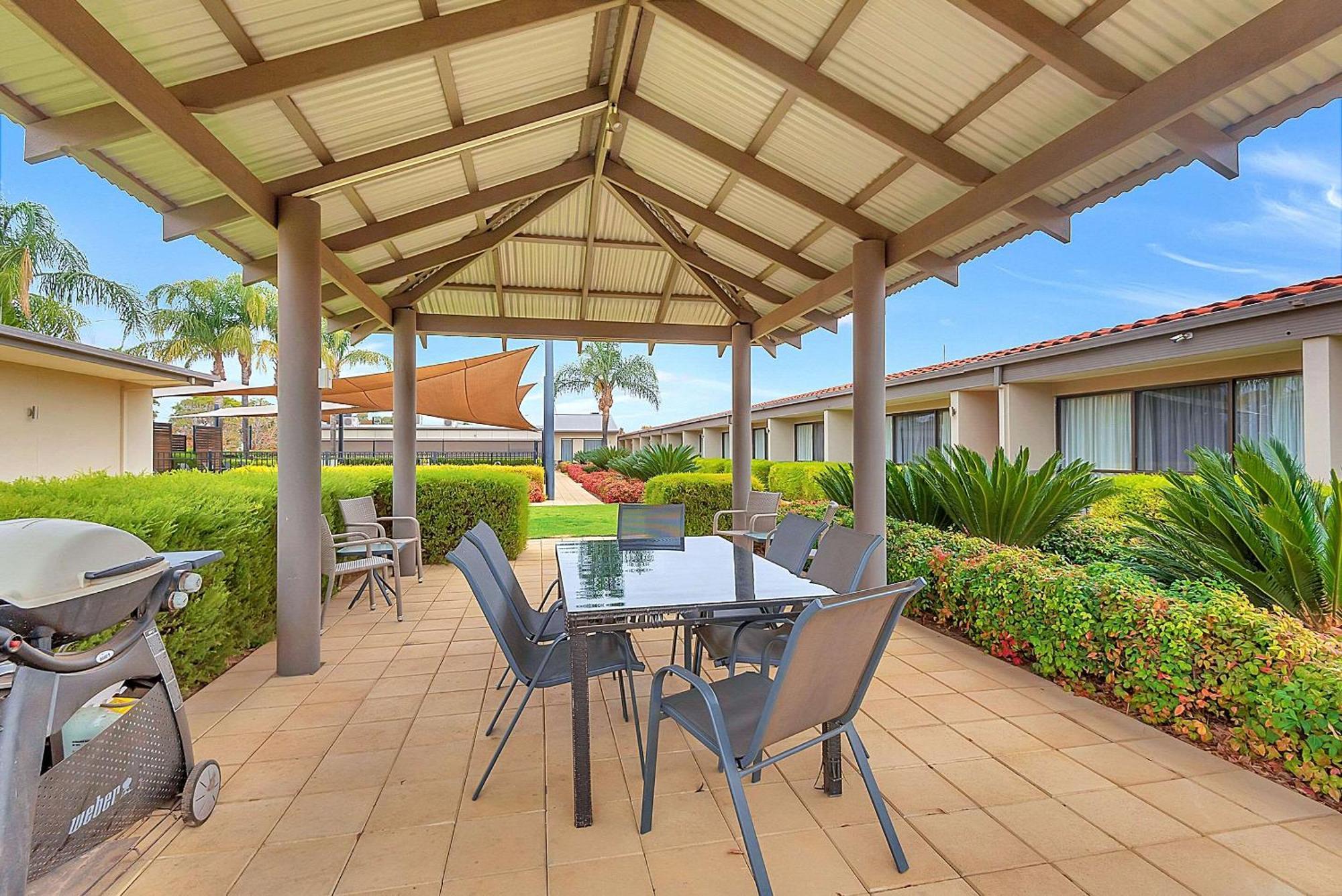 Comfort Inn Deakin Palms Mildura Exteriör bild