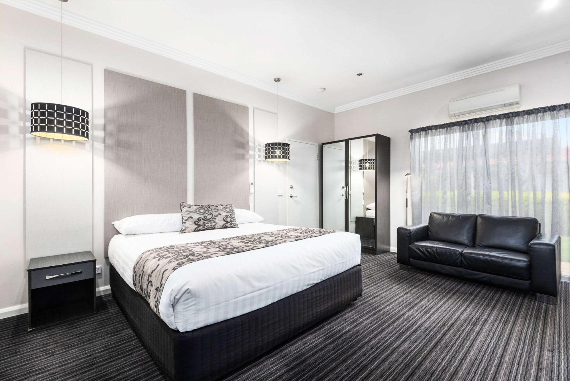 Comfort Inn Deakin Palms Mildura Exteriör bild