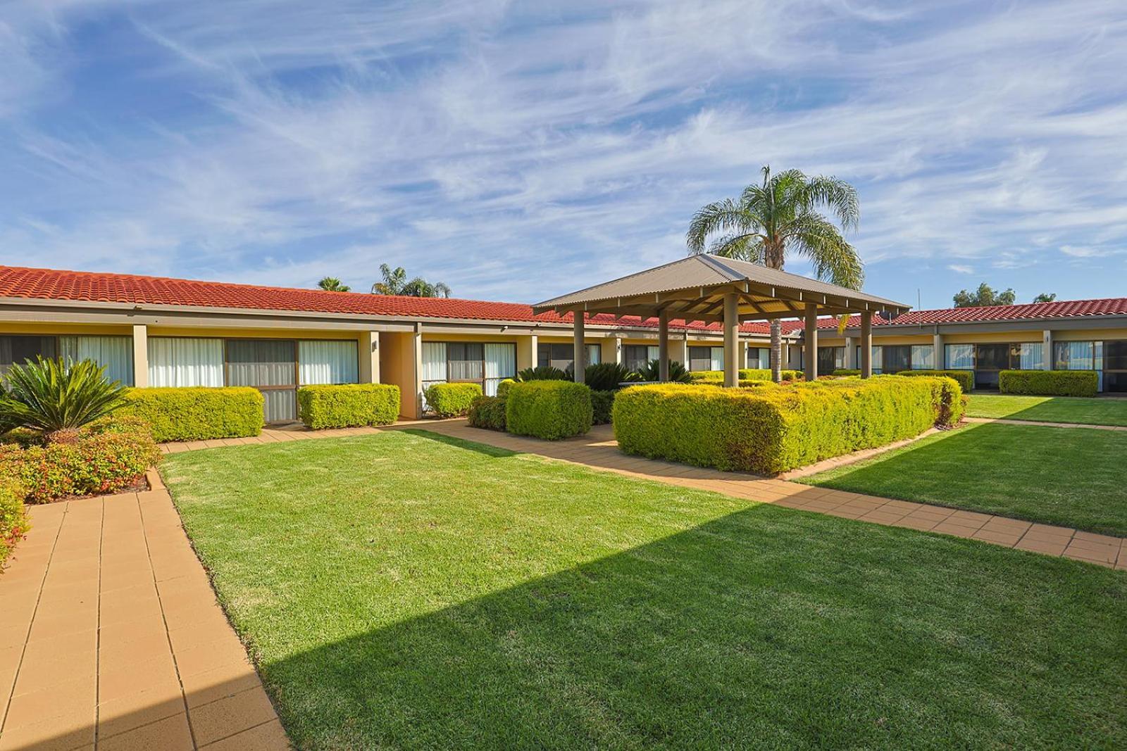 Comfort Inn Deakin Palms Mildura Exteriör bild